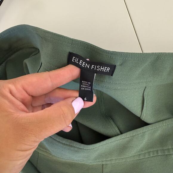 Eileen Fisher Silk Wide Leg Crepe Culotte Crop Pants in Nori Green - Size 6 - Picture 8 of 11